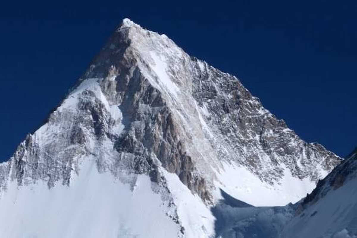 Der Gasherbrum IV im Karakorum, von Südsüdosten