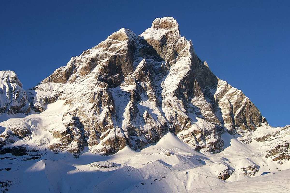 Das Matterhorn (4.478 m) in den Walliser Alpen