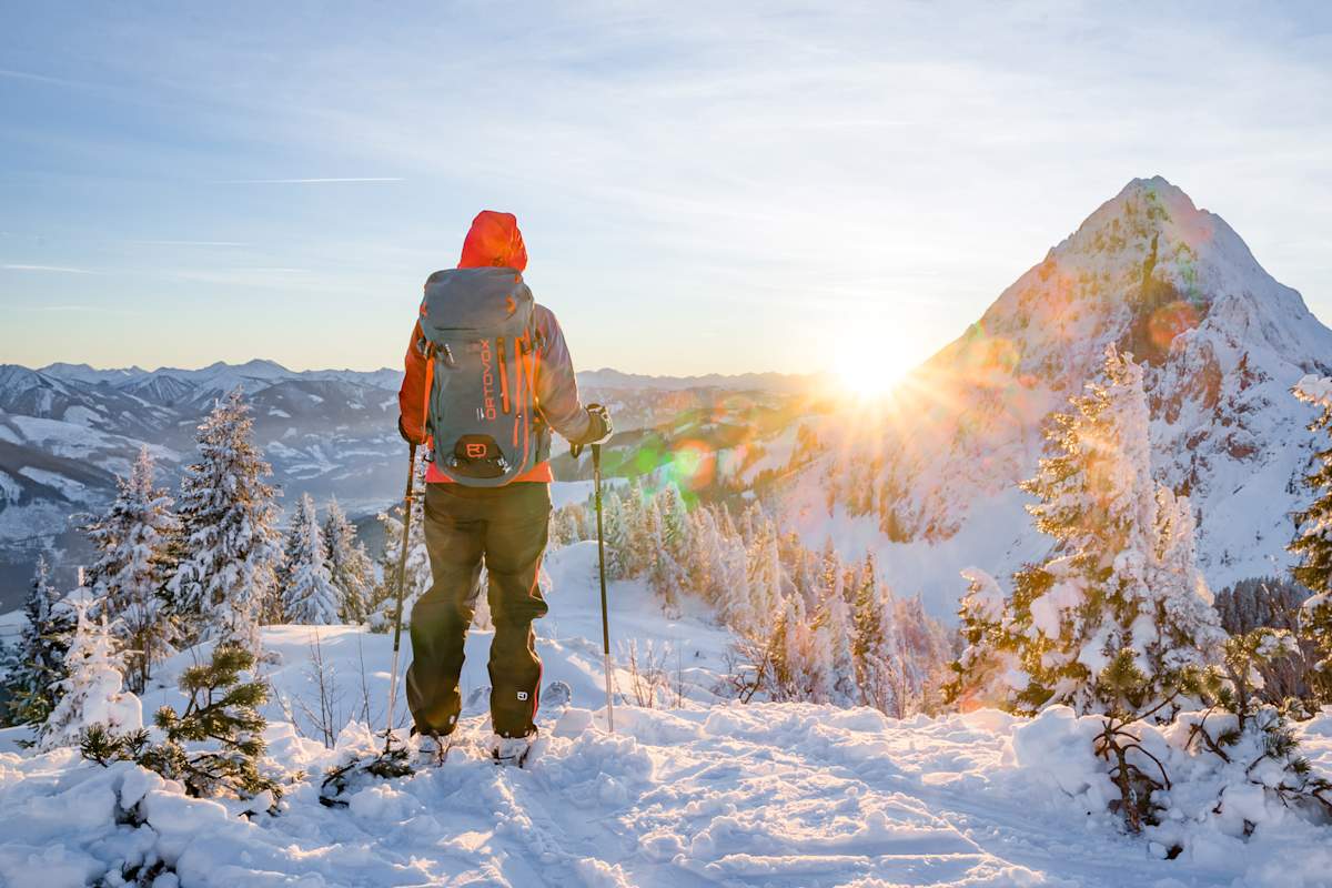 Skitourengeher am Weg rund ums Karleck