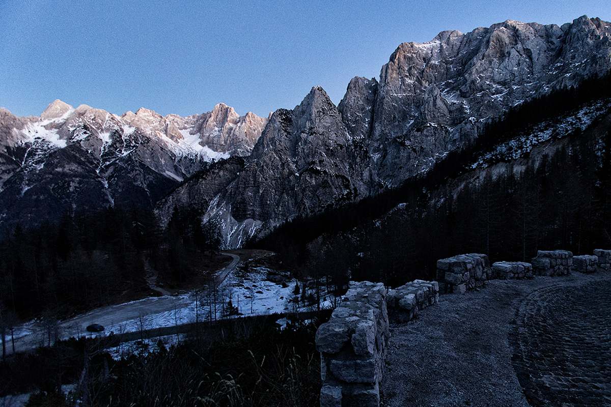 Die alte Passstrasse des Vršič Passes 