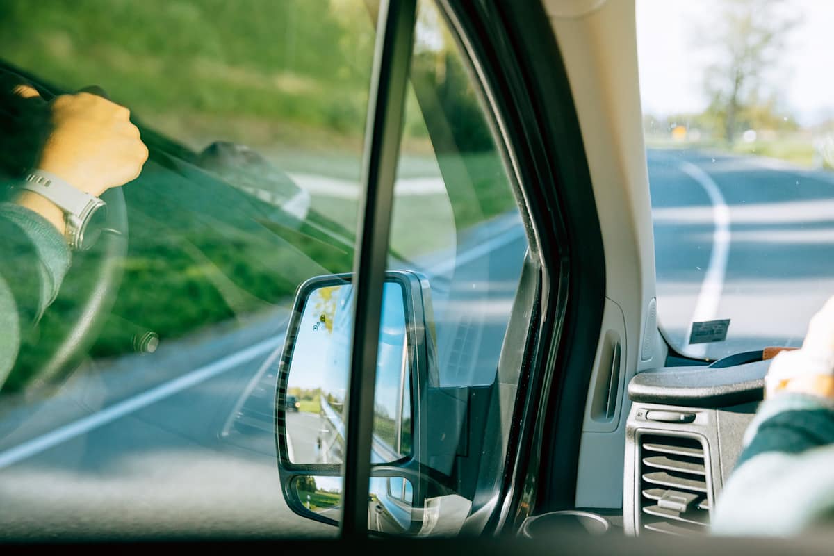 Toter-Winkel-Assistent Ford Nugget