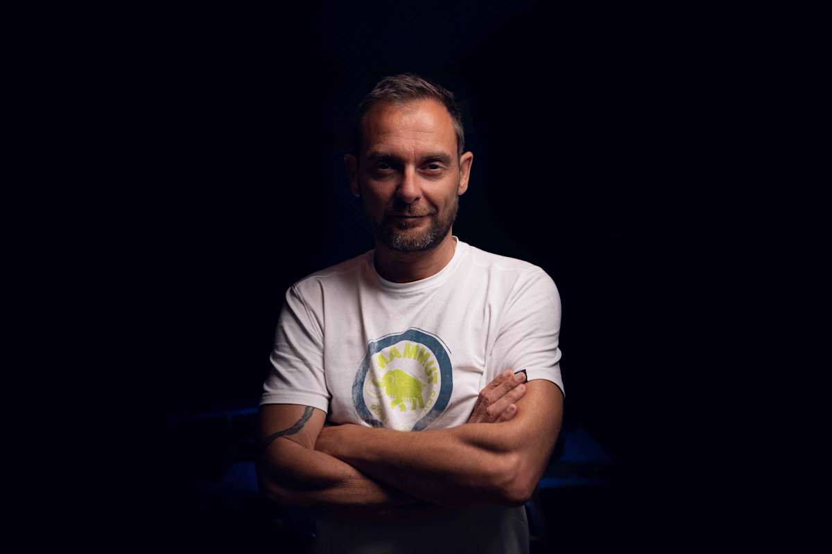 Der kritische Blick des Jury-Mitglieds Tolis.