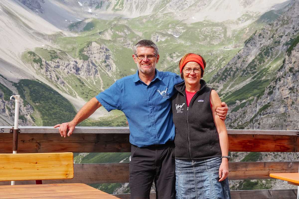 Die Hüttenwirte Burkhard „Buggy“ Reich und seine Frau Jutta