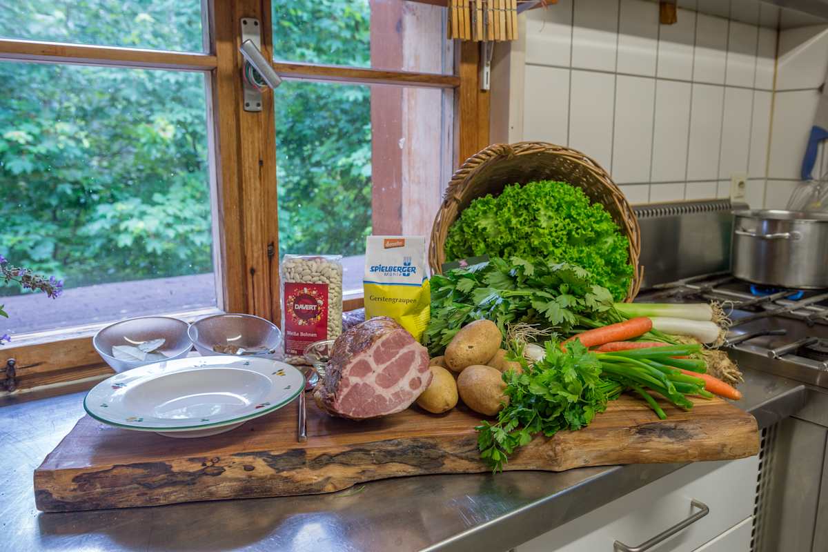 Frische Lebensmittel im Gauertalhaus