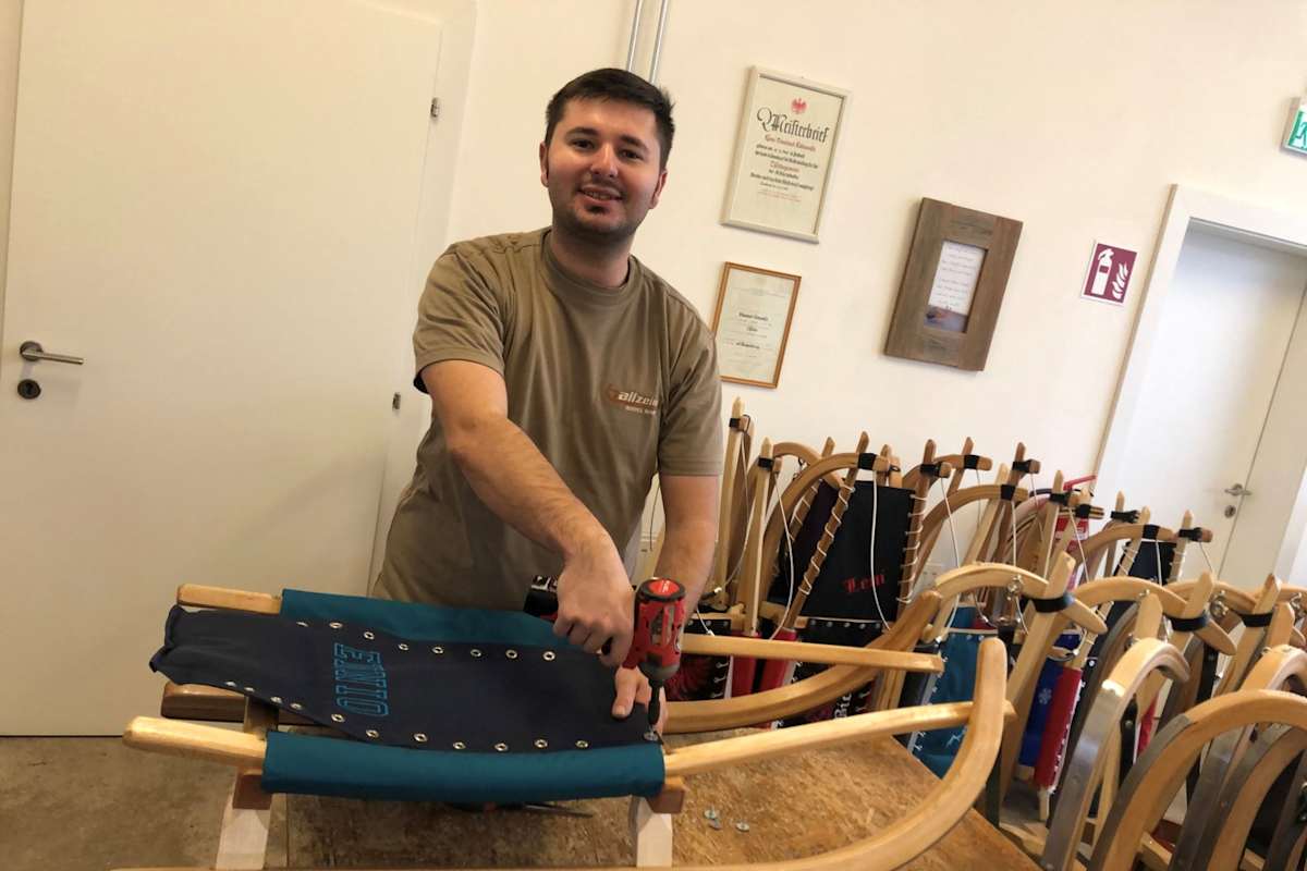 Eine handgemachte Rodel bietet optimales Fahrgefühl und individuelle Gestaltung 