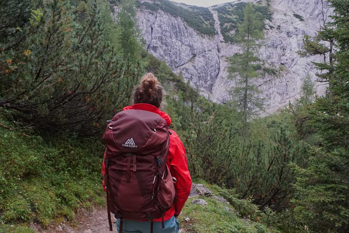 Mädchen mit Ruchsack