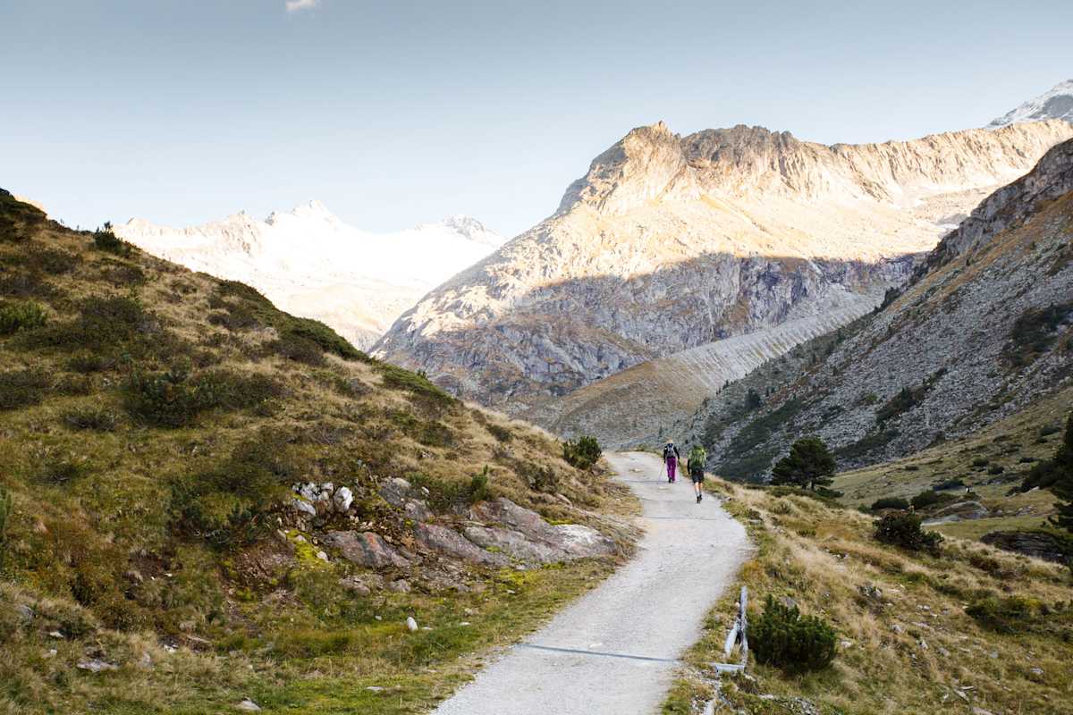 Das Staunen beginnt bereits im Zustieg zur Hütte.