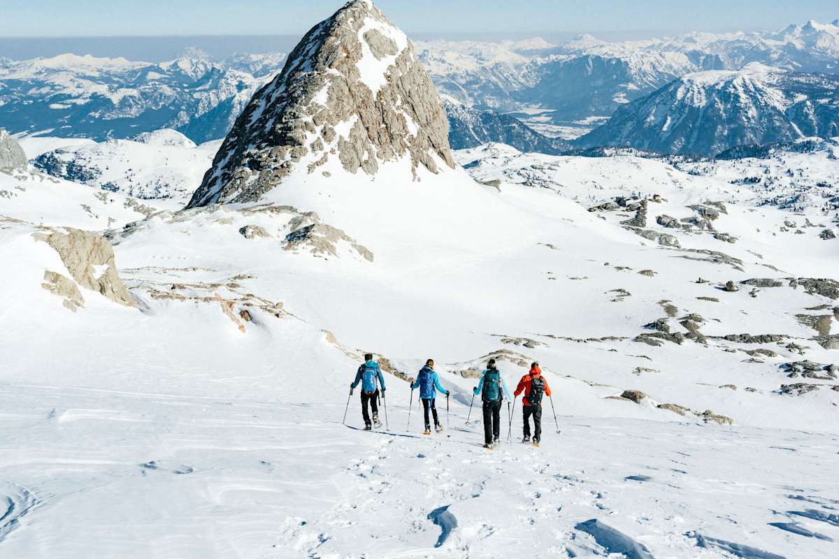 Mit den Schneeschuhen von Hütte zu Hütte und über das Hochplateau am Dachstein