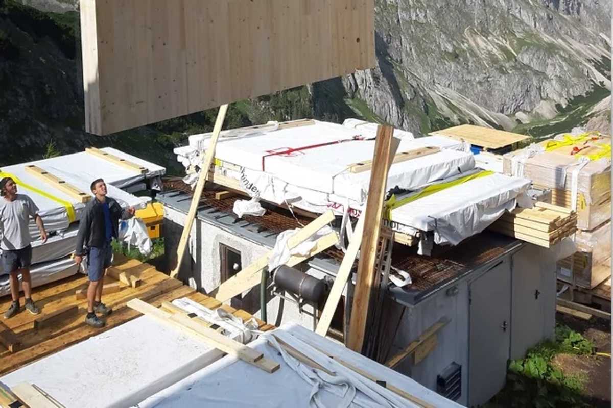Die neue Voisthaler Hütte in Bau
