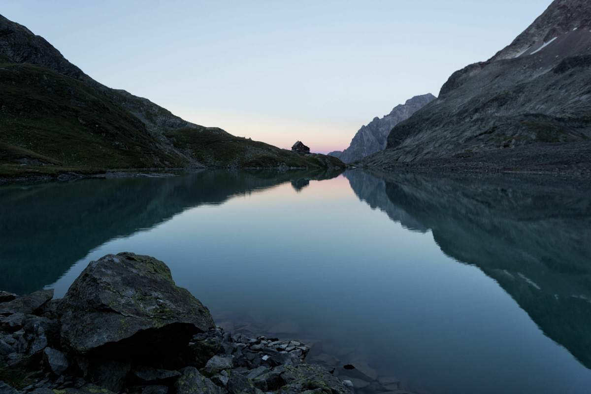 Sehr schöne Abendstimmung beim Oberer See bei der Adolf-Nossberger Hütte