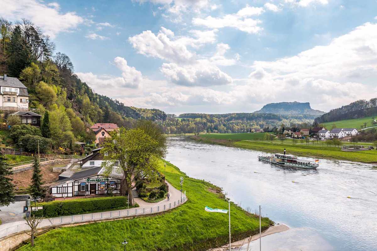 Die schönen Städte an der Elbe laden zum Verweilen ein.