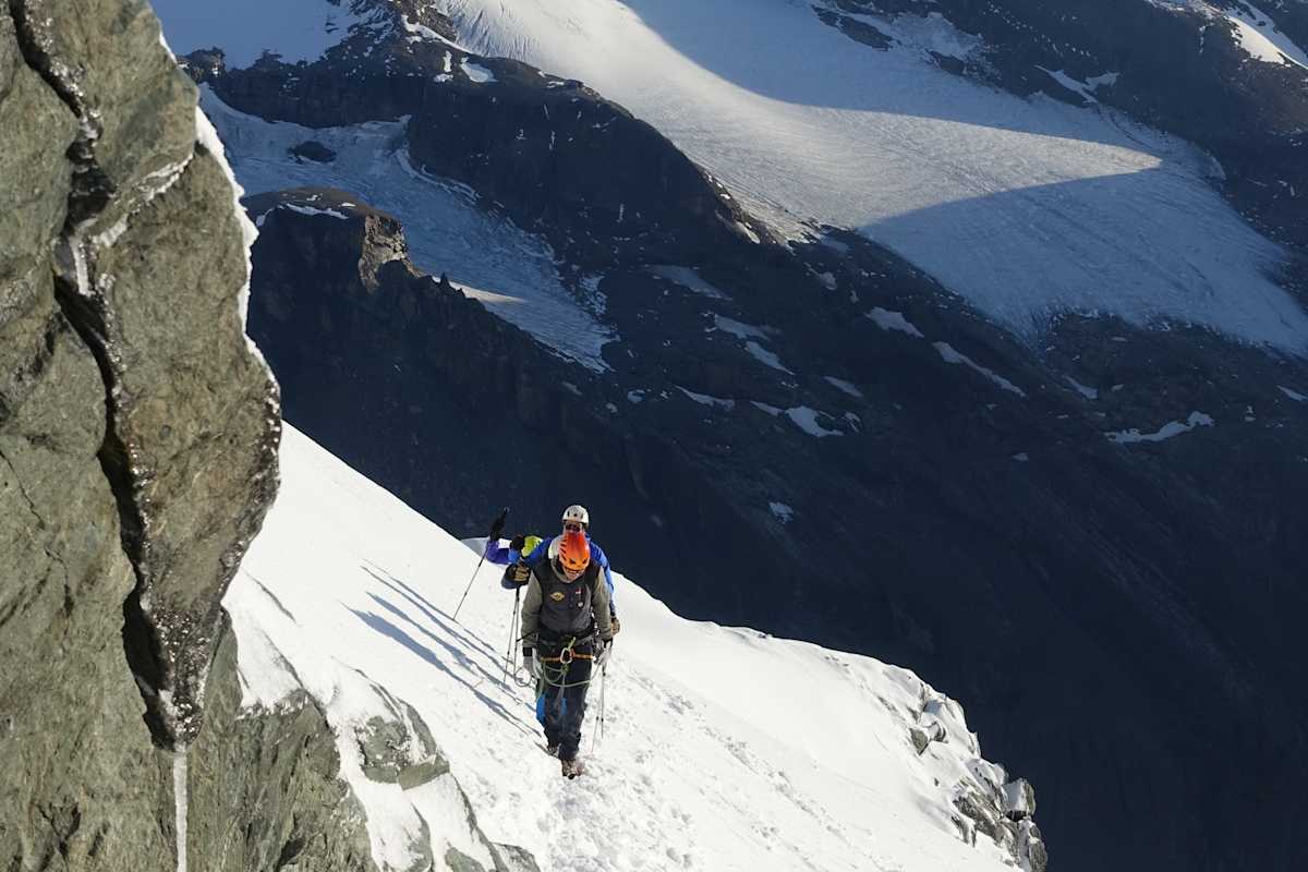 Trotz der Bezeichnung „Normalweg“ hält die beliebte Route auf den Großglockner viele exponierte Stellen für die Bergsteiger parat
