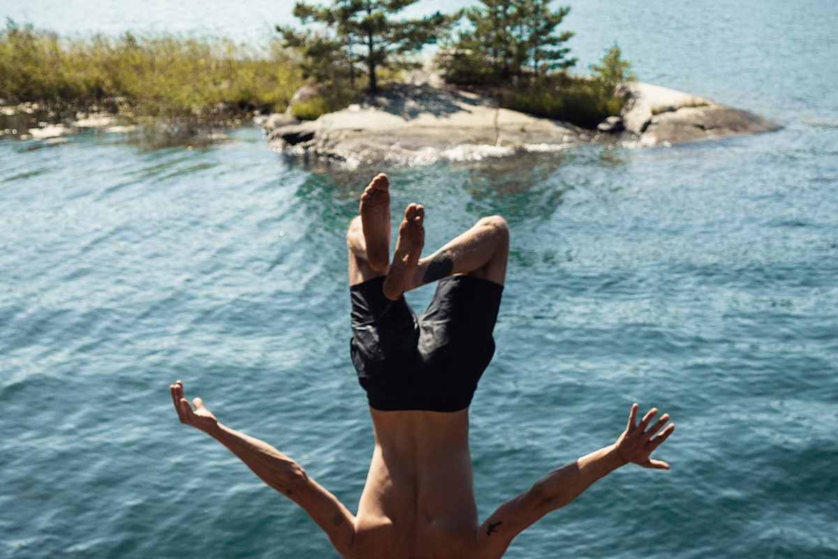 Überall auf der Insel fanden wir Klippen zum Abheben und Abkühlen