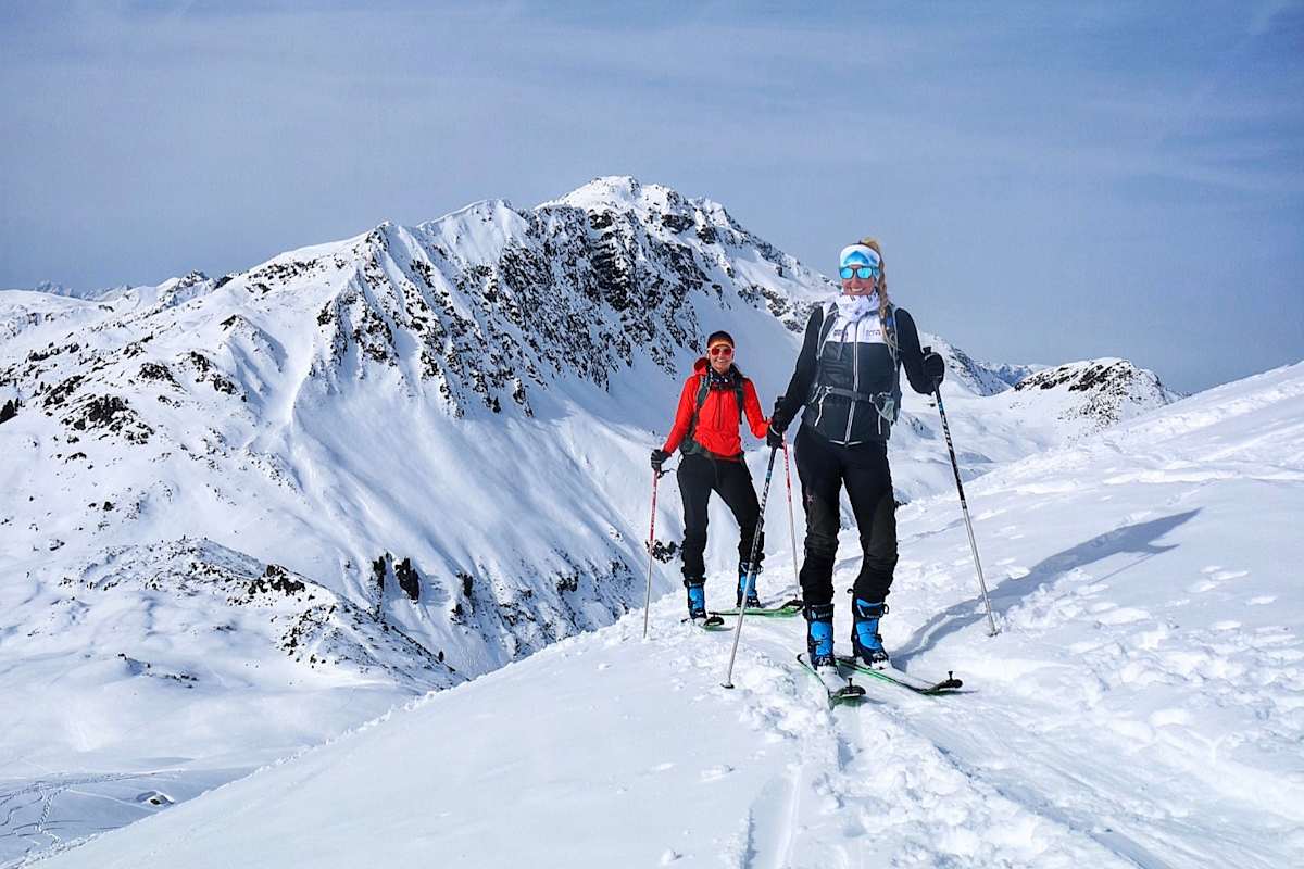 Skitourenanfängerinnen Maggy und Anja