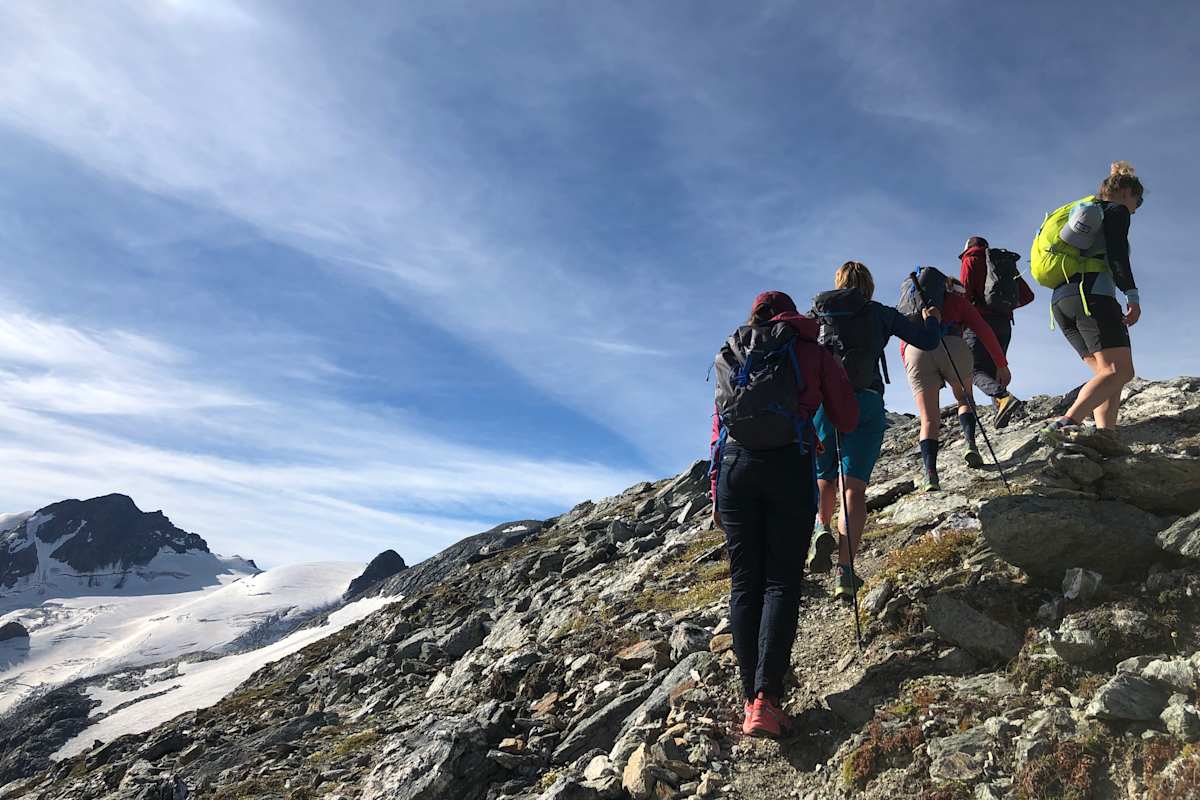 Die Mondlandschaft auf dem Weg zum Gipfel des Piz dal Lej Alv