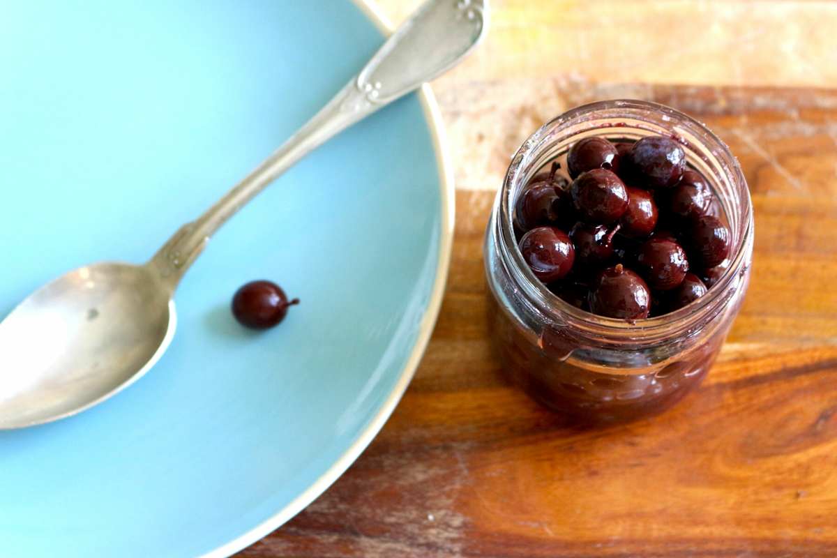 In sauberen Marmeladegläsern abgefüllt, halten eure falschen Oliven den gesamten Winter über