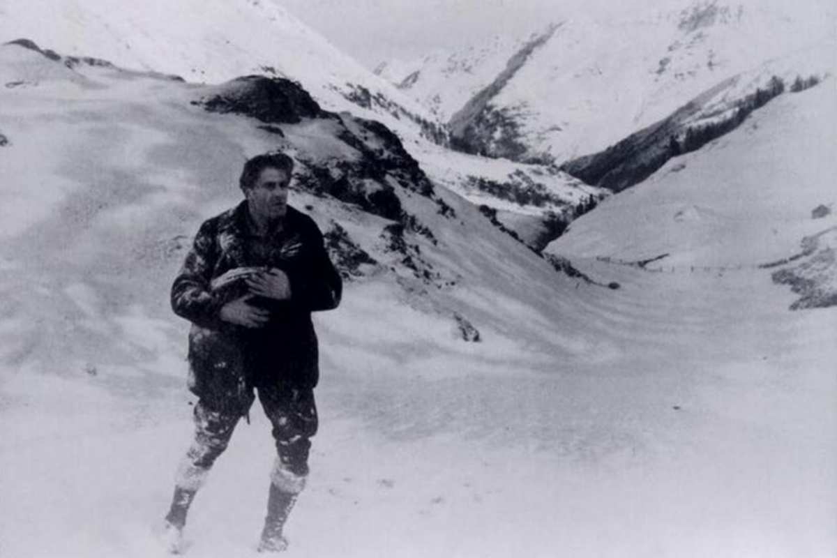 Ein Standfoto aus dem Film zeigt Schauspieler Malcolm Keen