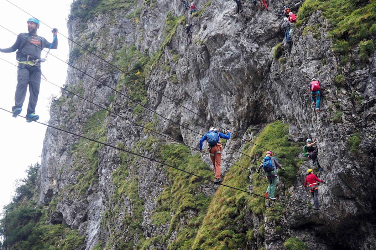 Schwindelfreiheit vorausgesetzt: Einstieg des Klettersteigs „Rosina“ in der Silberkarklamm