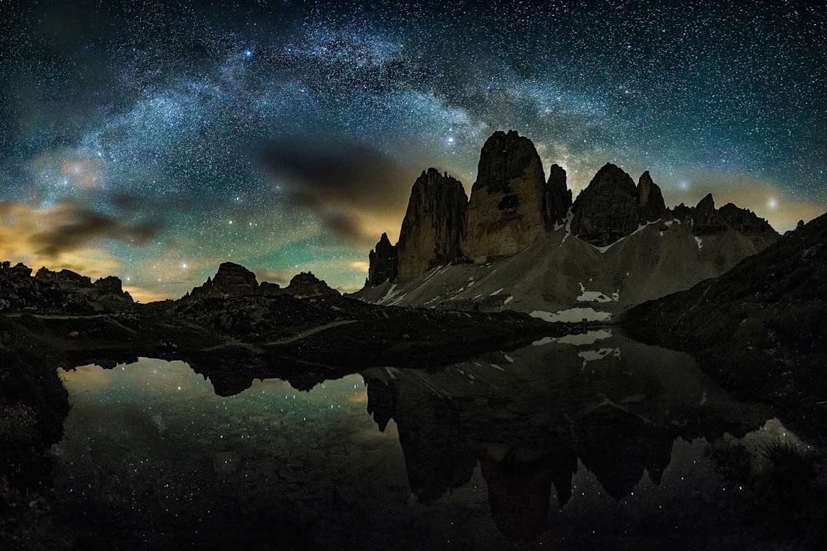 Drei Zinnen mit dem Milchstraßenpanorama
