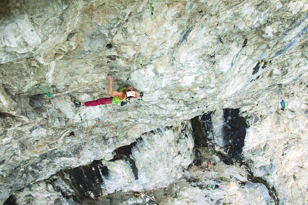 50 Meter stark überhängendes Felsgelände galt es beim Durchstieg zu bezwingen
