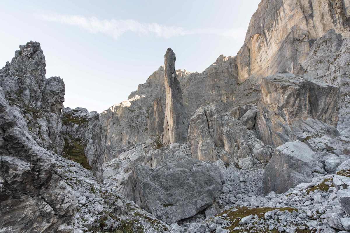 Der Schijenzahn ist eine beeindruckende, freistehende Felsnadel.
