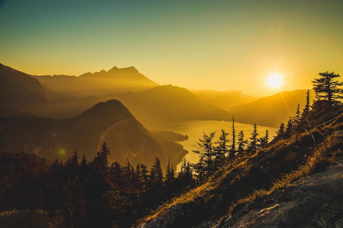 Sonnenuntergang mit Blick auf den Attersee