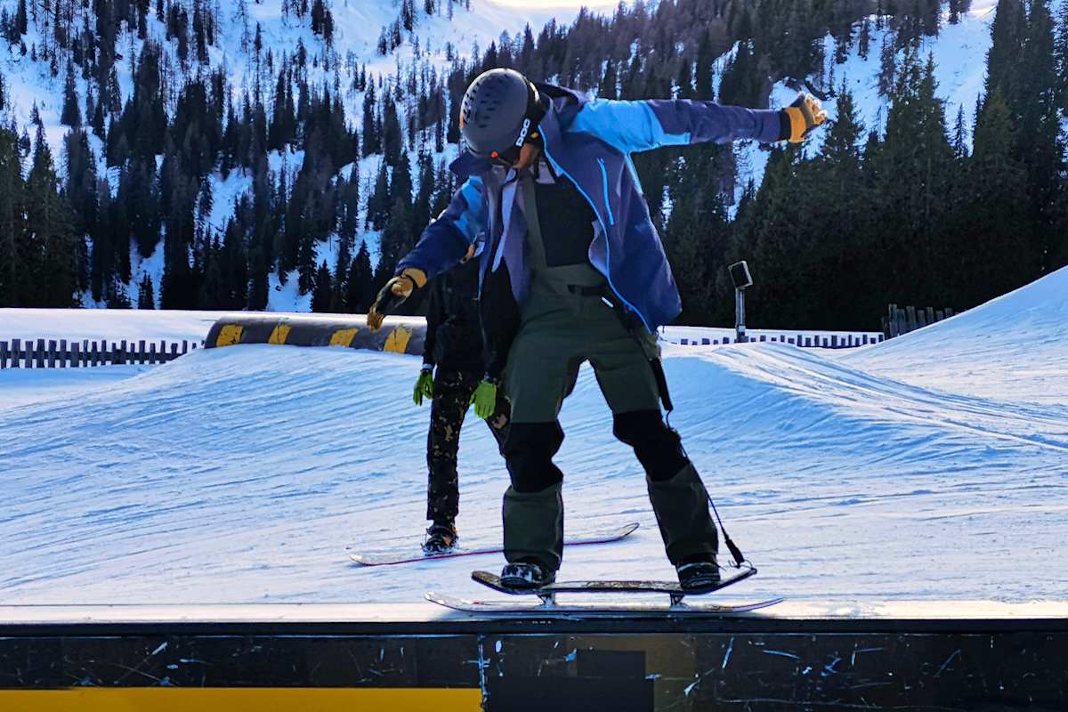 Das Jones Mountain Snowskate