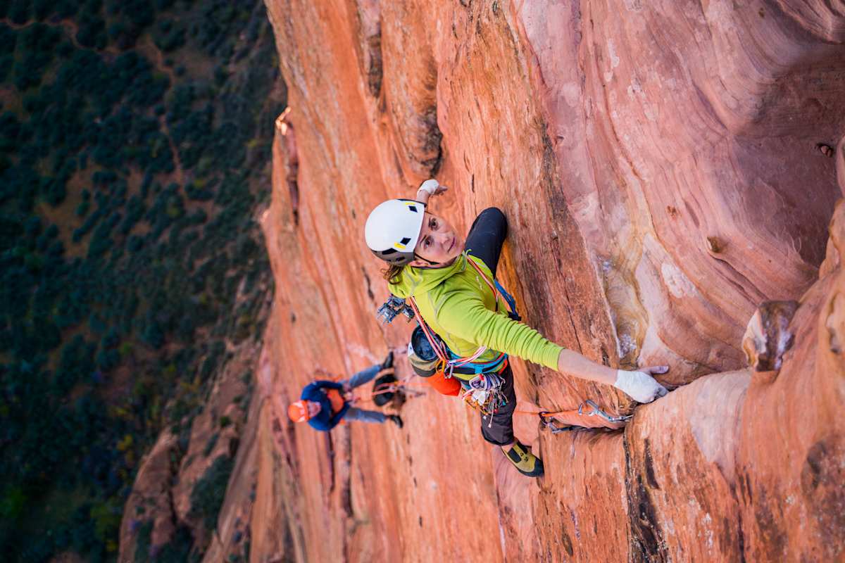 Extremsportlerin Steph Davis beim Klettern in Utah