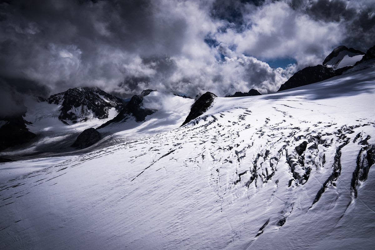 Gletscherspalten in den Brentner Dolomiten