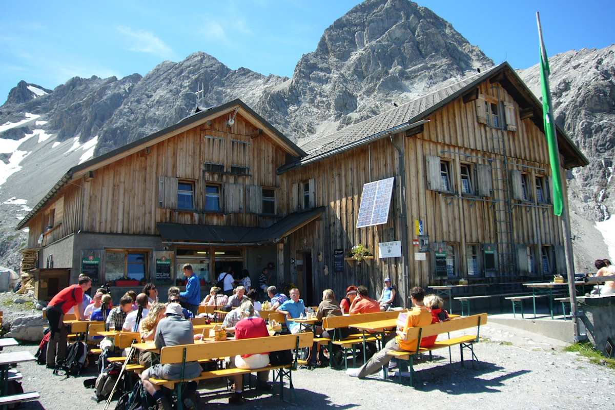 Die Totalphütte gut besucht im Jahr 2009