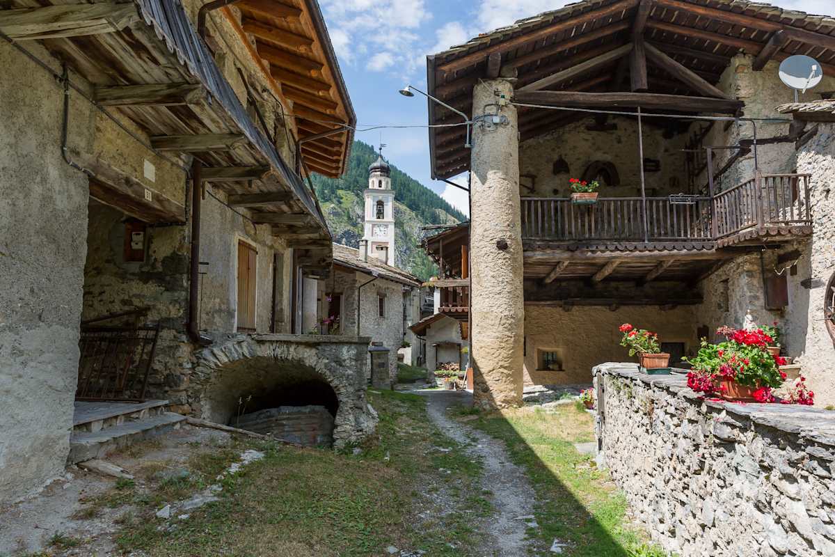 Idyllische aber einsame Dörfer im Valle Maira