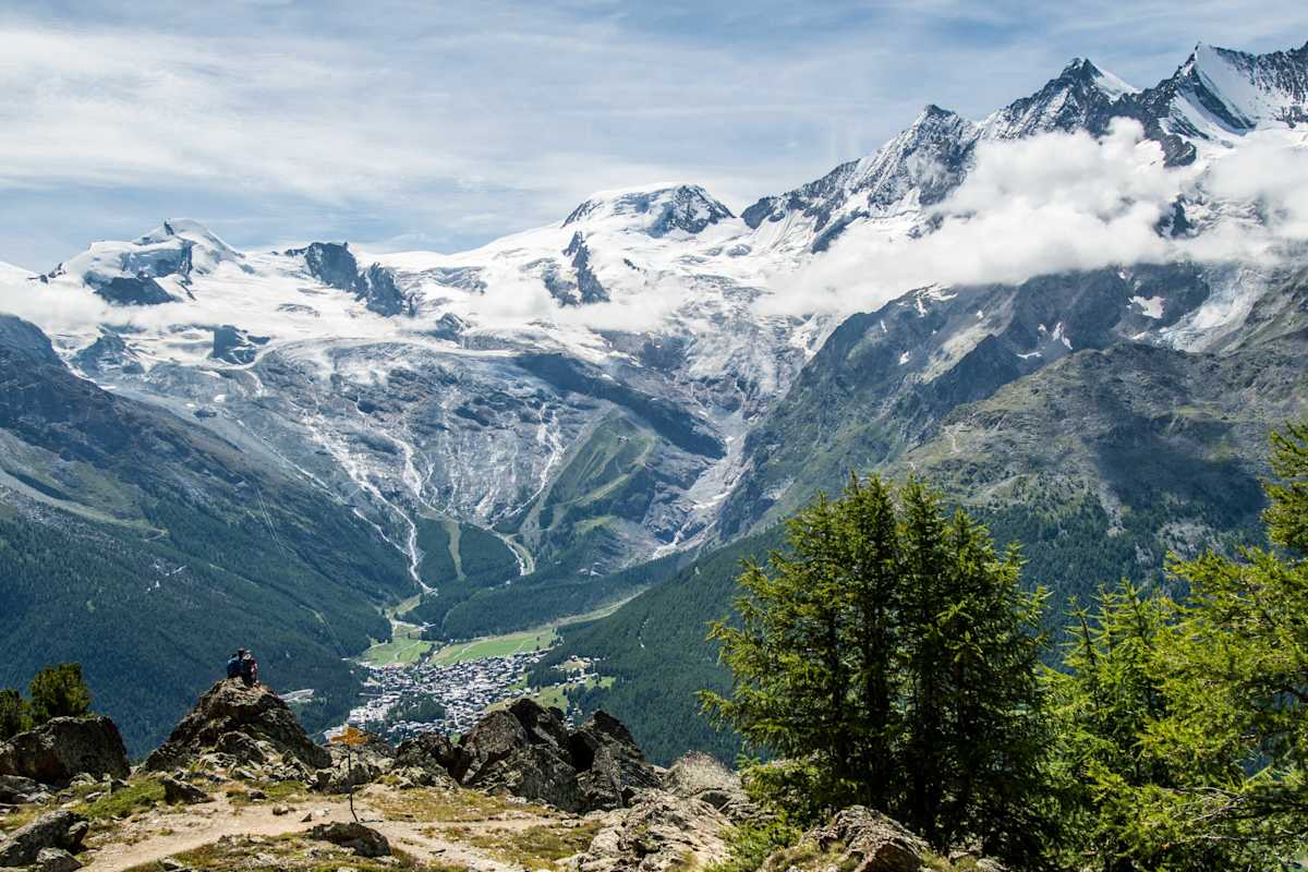 Blick zum Talkessel von Saas-Fee