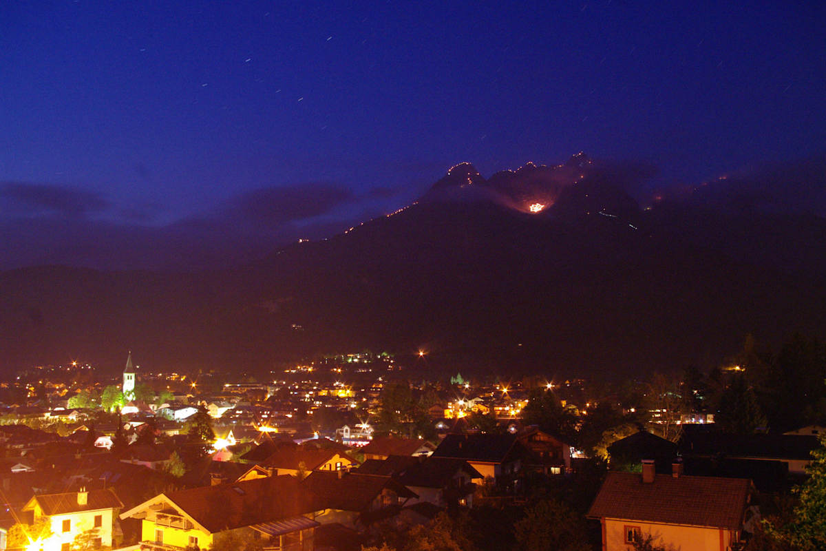 Sonnwendfeuer in Saalfelden Leogang