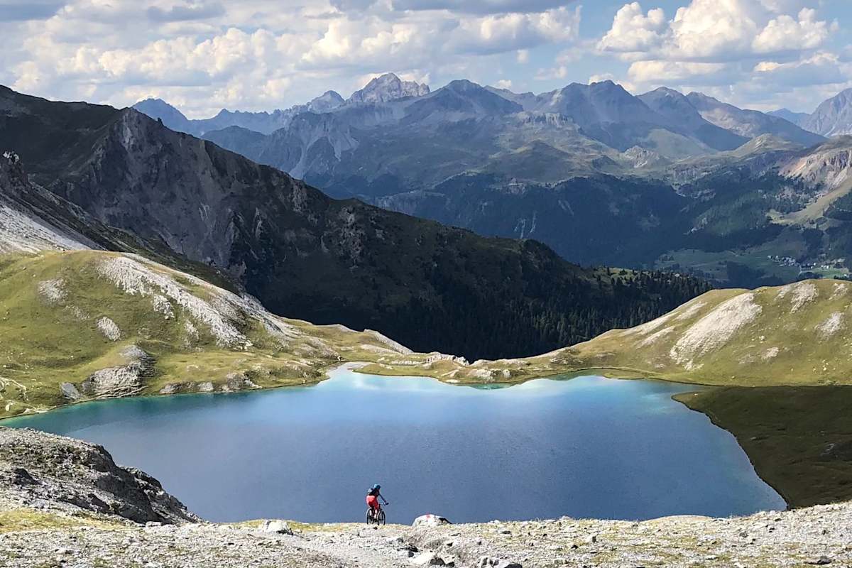 Abfahrt zum Bergsee Lai da Rims