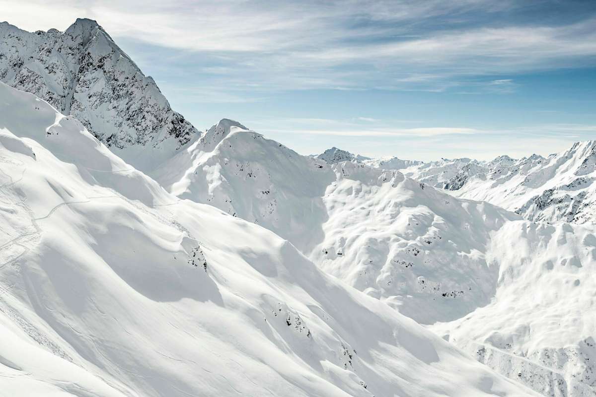 Winterwunderland: Blick vom Sonnenkopf in Richtung Montafon