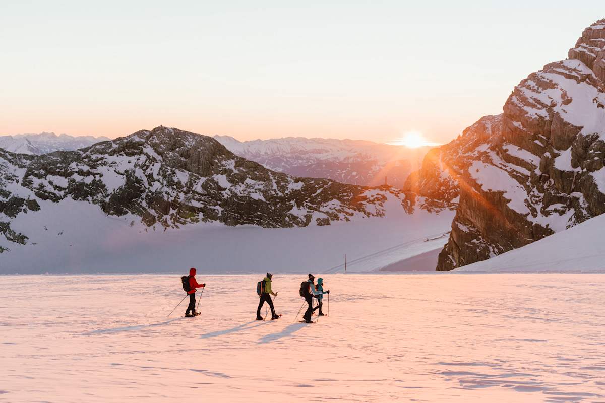 Schneeschuhwanderer am Dachstein