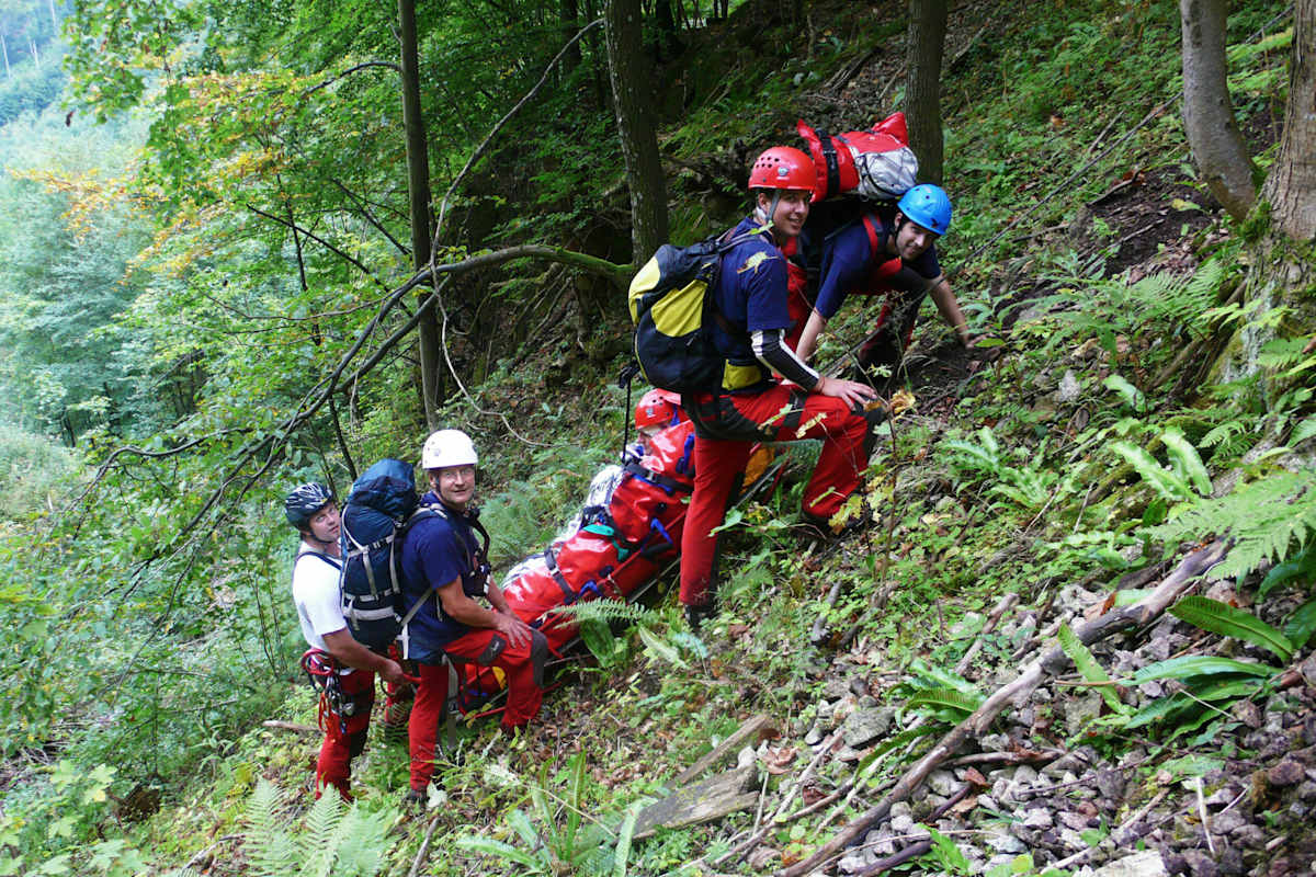 Österreichische Bergrettung: Bergung am Großen Wasserfall im niederösterreichischen Lilienfeld