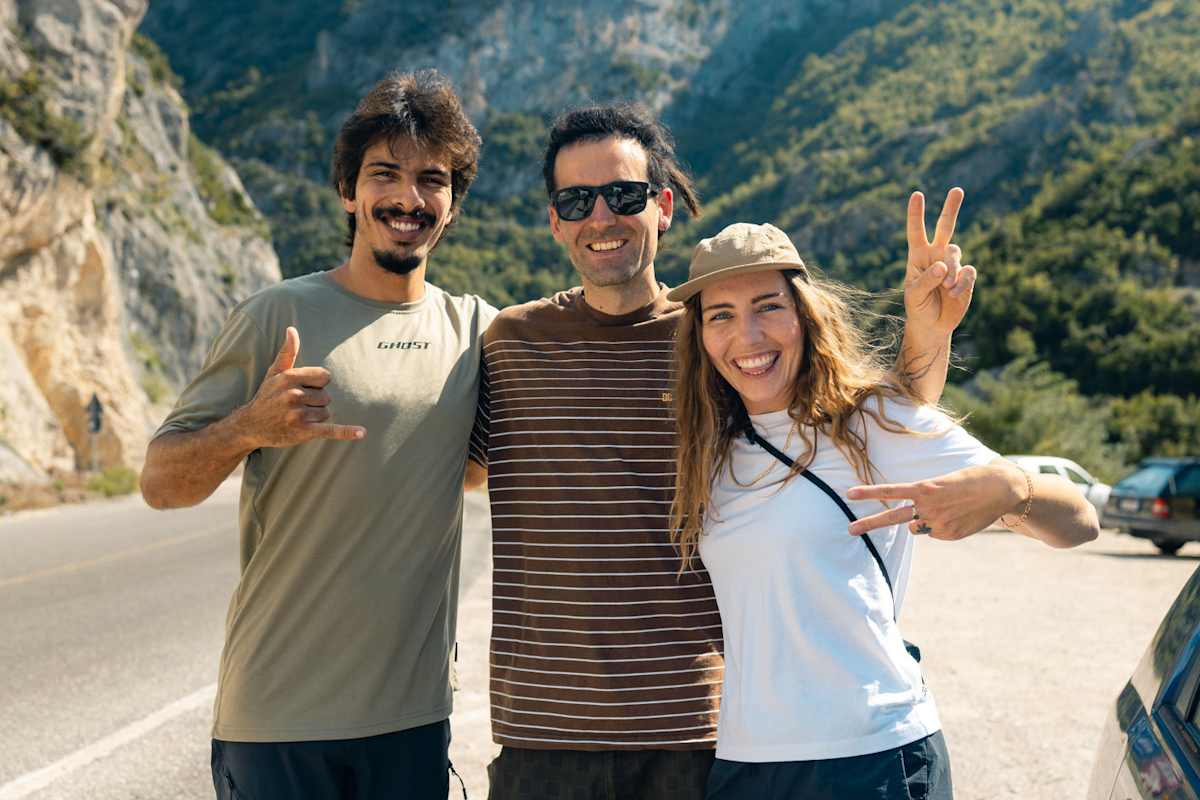 Schon lange haben Celine, Marko und Felipe von einem Biketrip mit dem Camper durch den Balkan geträumt.