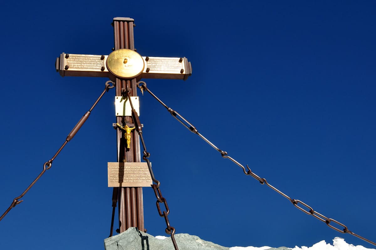 Großglockner Gipfelkreuz Bergwelten