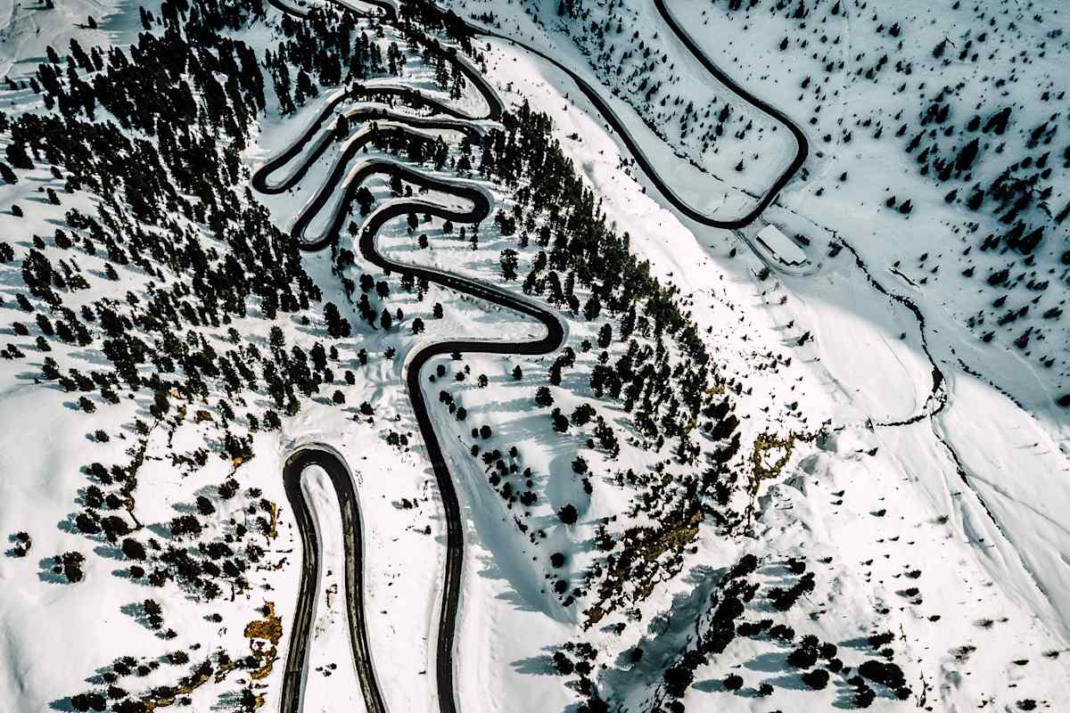 Spektakuläre Anreise: In 29 Kehren schlängelt sich die Kaunertaler Gletscherstraße vom Dorf Feichten bis auf 2.750 Meter Höhe.