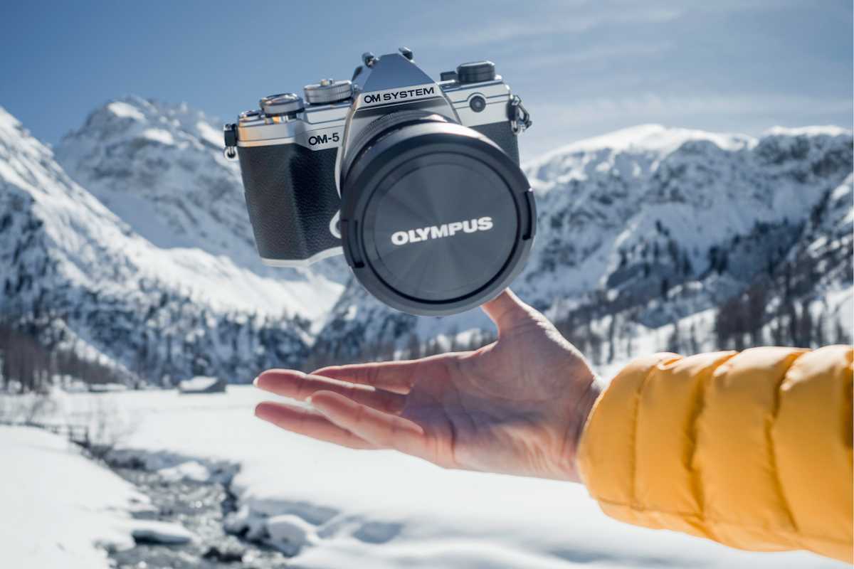 Leicht, kompakt, vielseitig, robust und vollgepackt mit computergestützter Technik – die OM-5 von OM Systems ist ein echtes Multitalent für alle fotografischen Abenteuer am Berg.