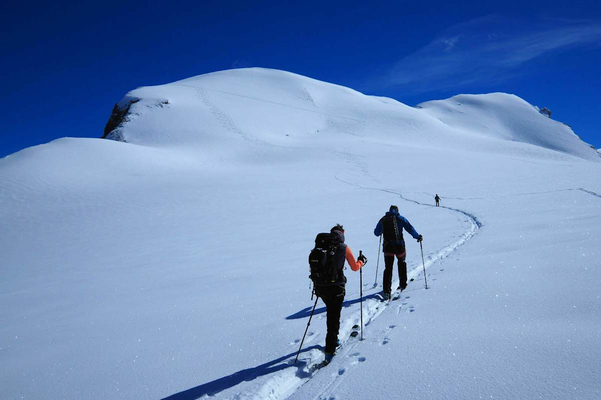 Skitour aufs Breithorn in den Walliser Alpen in der Schweiz
