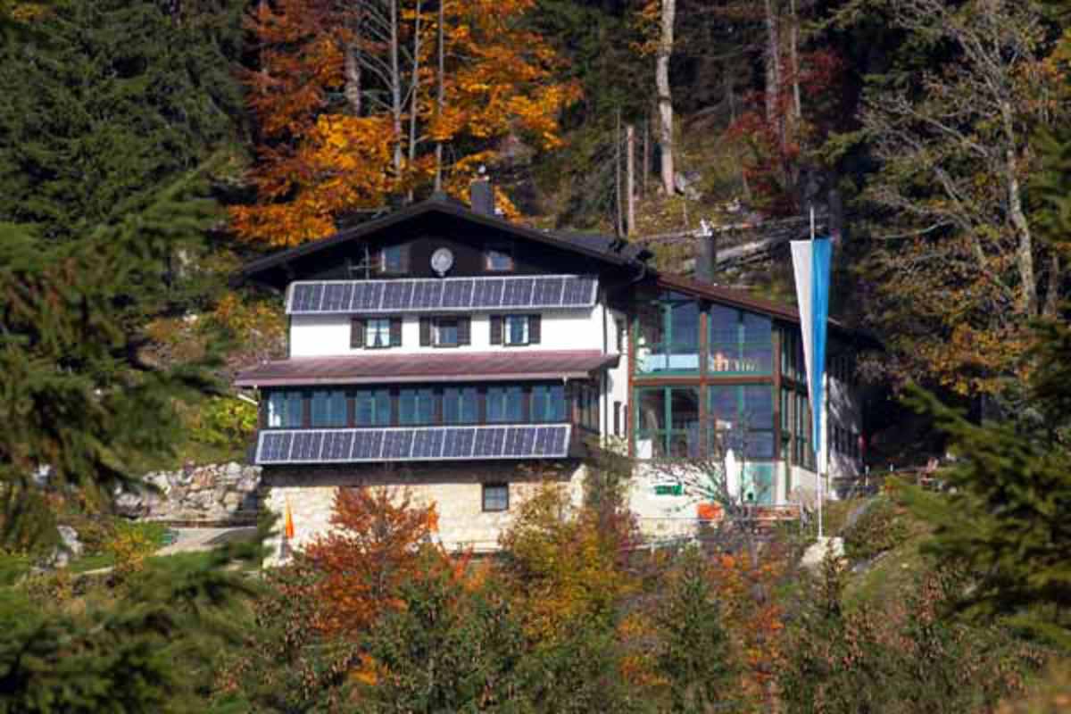 Das Brünnsteinhaus in den Bayerischen Voralpen