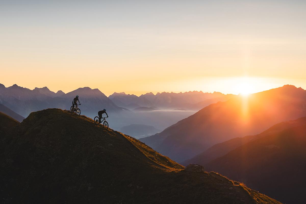 Sonnenuntergang, Mountainbiking, Berg