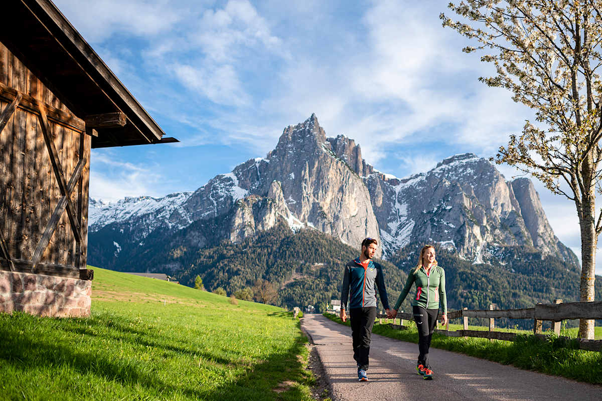 Genusswandern in Naturparadies der Dolomitenregion Seiser Alm.