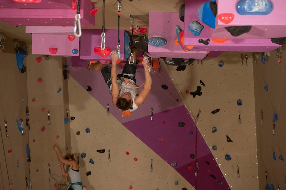 Kärntens größte Boulderhalle wartet mit 250 Boulderproblemen.