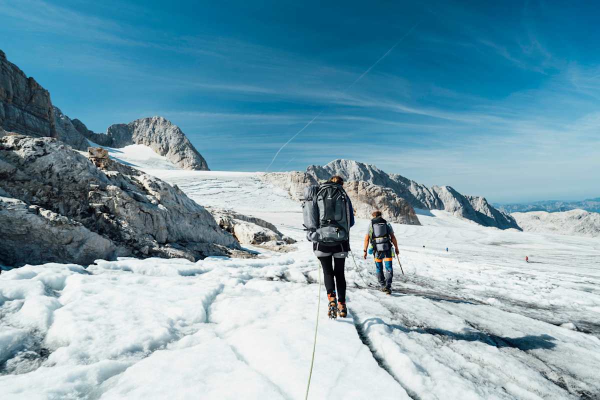 Zustieg zur Seethalerhütte über den Dachsteingletscher
