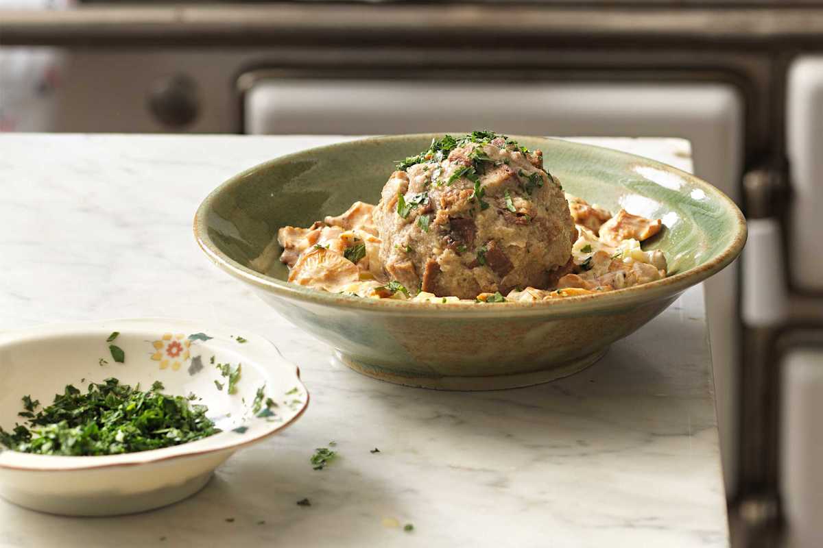 Eierschwammerlknödel
