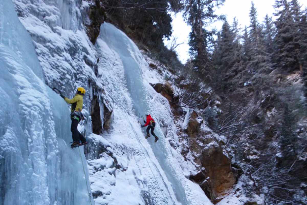 Eisklettern mit Kindern: Taschachschlucht in den Ötztaler Alpen in Tirol