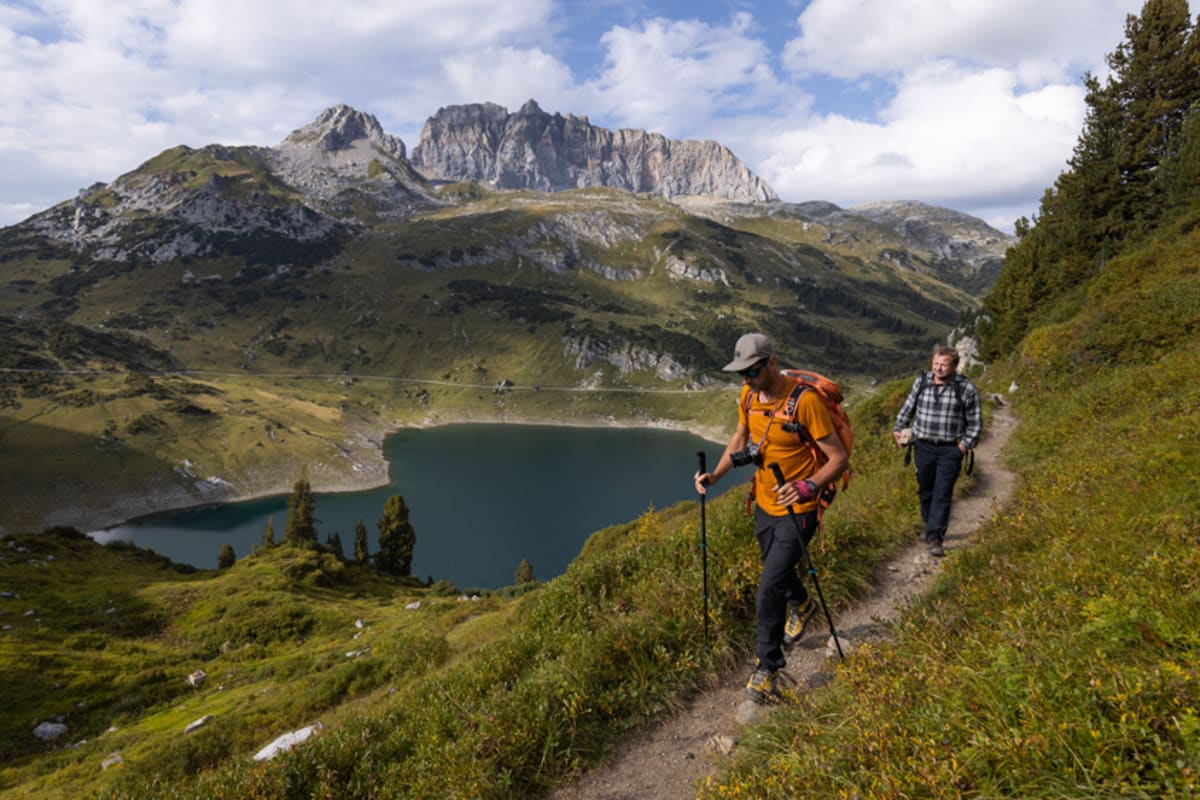 Bergwelten Formarinsee Vorarlberg Bus Bahn Wanderung